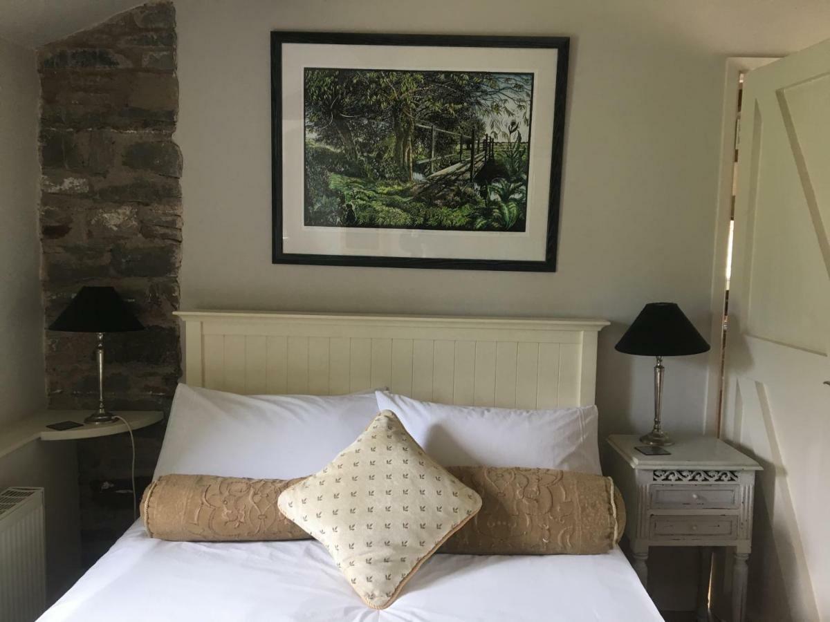 Fenny Castle Vineyard Cottage Wookey Exteriör bild